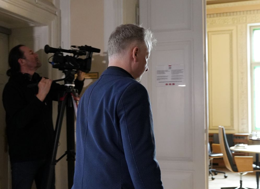 "Es atkāpjos no rektora amata, taču ceru, ka Jāzepa Vītola Latvijas Mūzikas akadēmiju sagaida droša, stabila un spoža nākotne. Uz tikšanos mūzikā!" paziņojumā raksta Guntars Prānis.