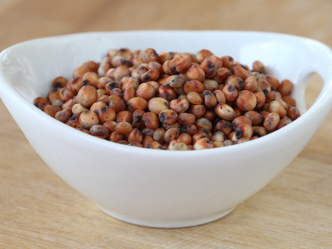 Sarkanais sorgo.