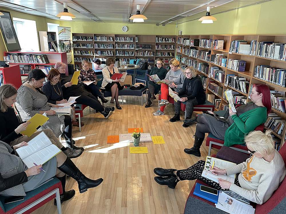 Novadnieku dialogs Igaunijas vietējā bibliotēkā palīdz nostiprināt bibliotēku lomu ikvienā lielā un mazā sabiedrībā.