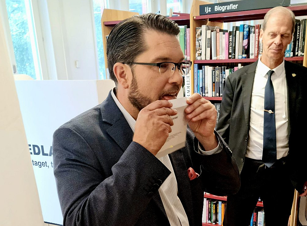 "Zviedrijas demokrātu" līderis Džimijs Okesons.
