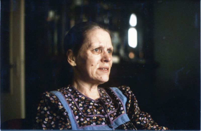 “Raksturīgi, ka visvairāk es novēroju un pierakstu komandējumos. Vientulība un brīvais laiks to dara,” Vizma Belševica