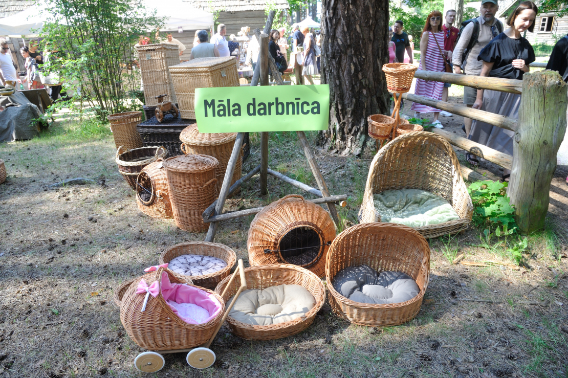 Gadatirgus Brīvdabas muzejā .