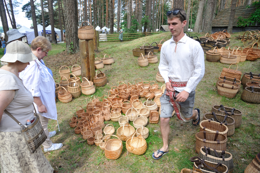 Gadatirgus Brīvdabas muzejā .