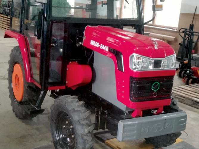 'Kolos' elektrotraktors.