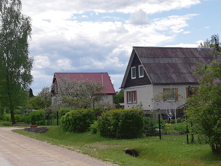 Līvānu tipa mājas.