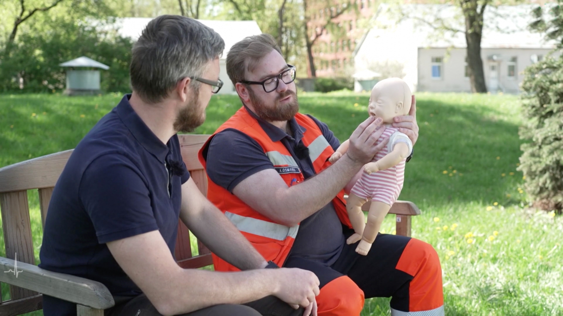 Kā rīkoties, ja jums, kādam līdzcilvēkam vai bērnam ir gadījies aizrīties?