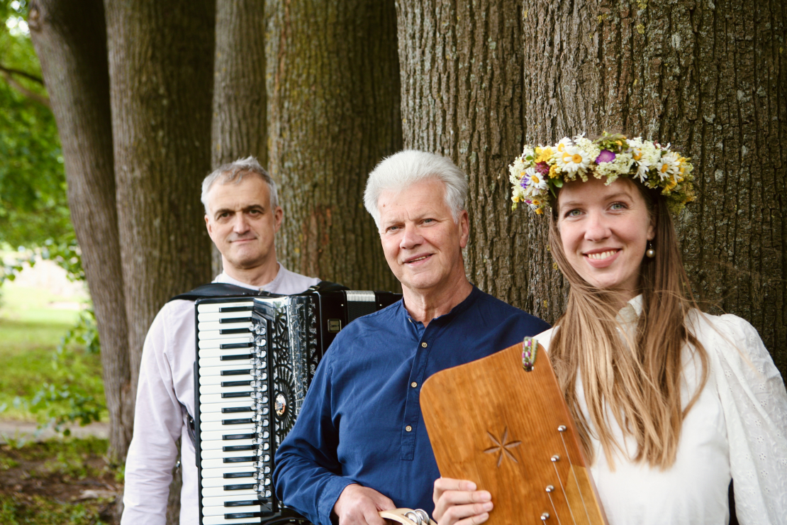 Grupa "Jumis".