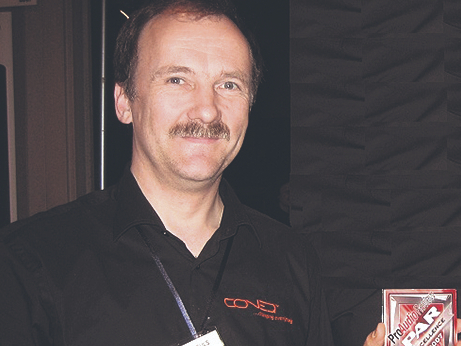 Raimondu Skurulu zinātnes pasaulē augstu novērtē – 2009. gadā viņam piešķirta Latvijas Zinātņu akadēmijas un Latvijas Patentu valdes Valtera Capa balva. "Skuruls ir izstrādājis unikālu skaņas apstrādes tehnoloģiju – pirmo pasaulē – precīzai un objektīvai skaļruņu un to sistēmu mērīšanai un automātiskai korekcijai, kura gūst aizvien lielāku atzinību pasaulē, un 2008. gadā atzīta par Latvijas Gada inovatīvāko produktu," teikts vietnē "rtu.lv". R. Skuruls saņēmis arī citas atzinības.