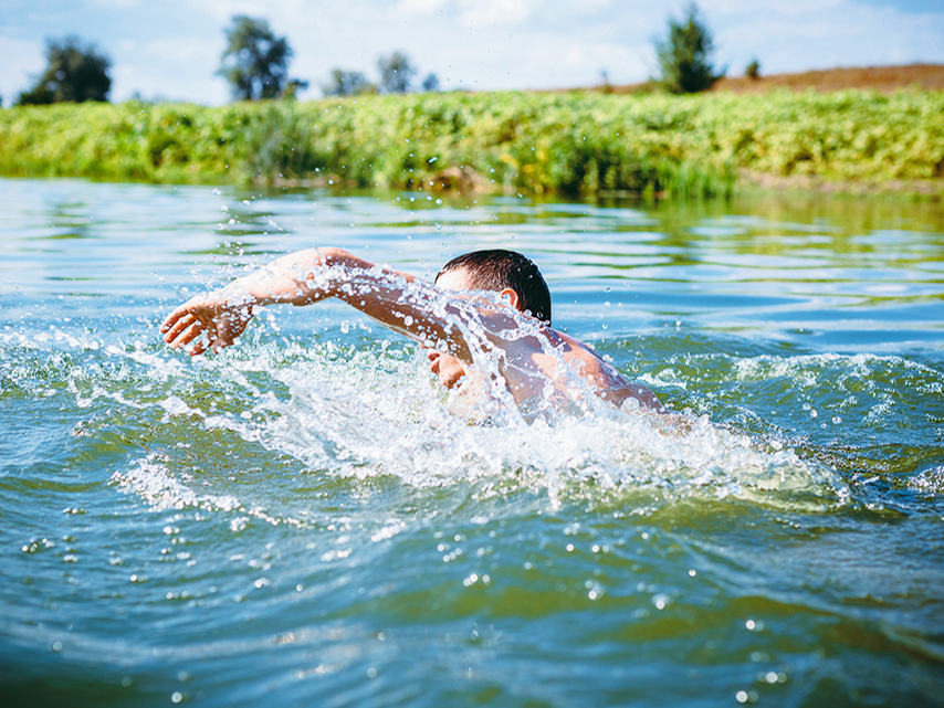 Visdrošāk vasarīgām peldēm izvēlēties jau iepazītas peldvietas.