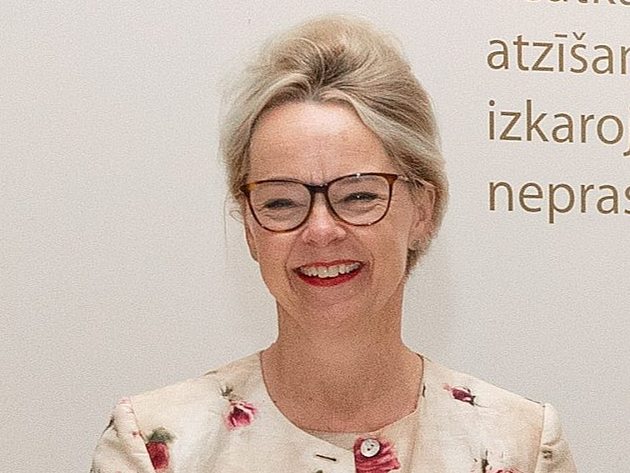 Kārina Hēglunda, Zviedrijas vēstniece Latvijā