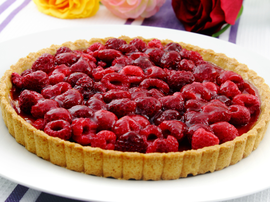 Krēmsiera tarte ar avenēm.