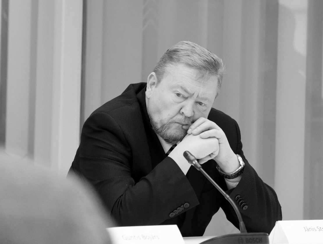 Jānis Straume.