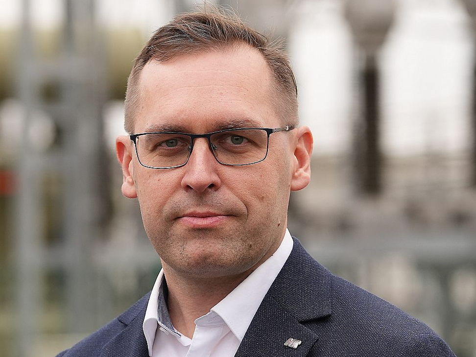 Rolands Irklis, "Augstsprieguma tīkla" valdes priekšsēdētājs: "Jau šobrīd Baltijas valstu energosistēma ir gatava veikt ārkārtas sinhronizāciju ar Eiropas energosistēmu, ja šāda nepieciešamība rastos."
