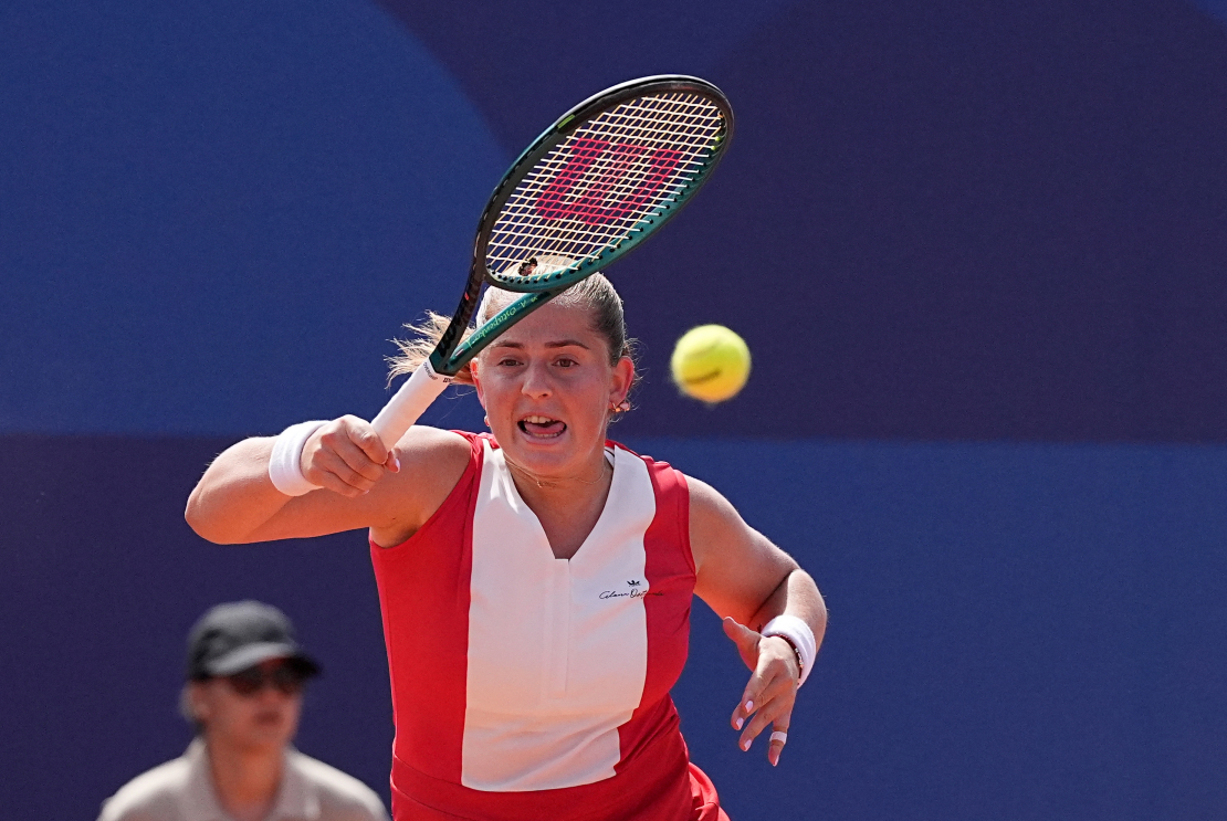 Latvijas tenisistes Aļonas Ostapenko un Kolumbijas tenisistes Kamilas Osorio 2024.gada vasaras olimpisko spēļu tenisa turnīra pirmās kārtas spēle.