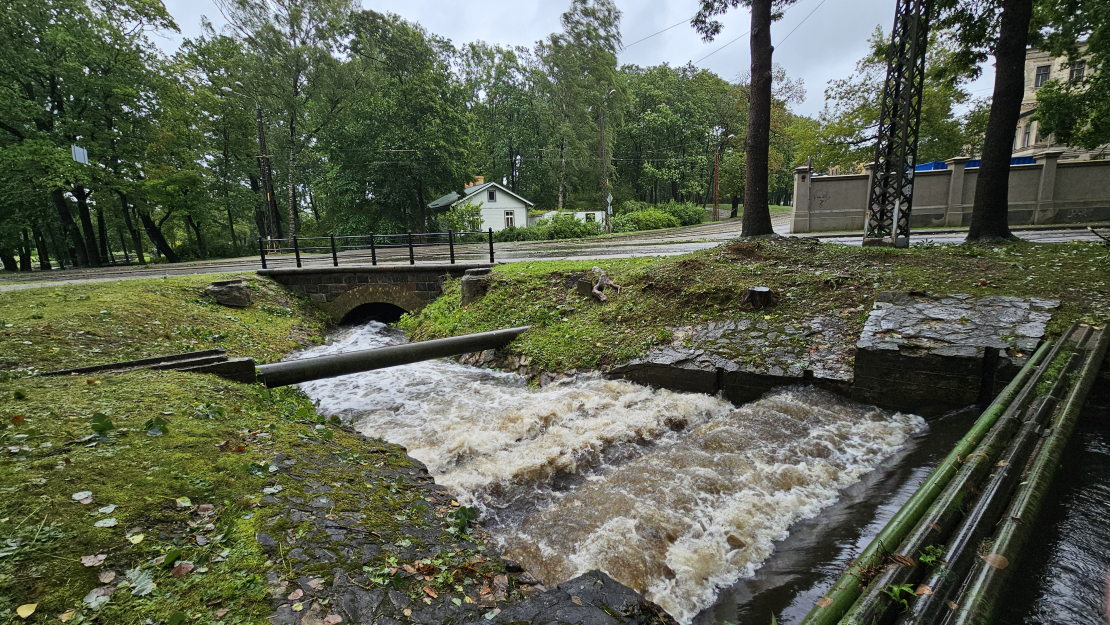 Arkādijas parks. Vētras sekas. Plūdi.
