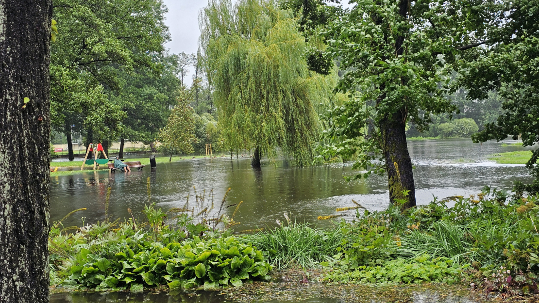 Arkādijas parks. Vētras sekas. Plūdi.
