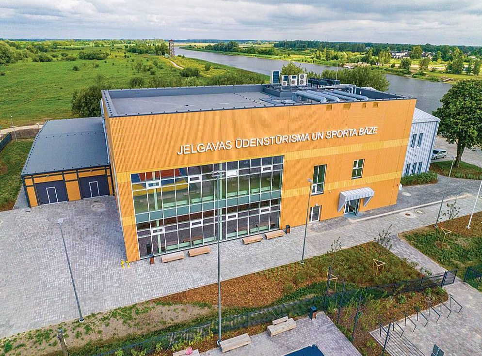 Jelgavā nodota ekspluatācijā Latvijā modernākā ūdenstūrisma un sporta bāze. Sportisti tajā sāks trenēties septembrī, rudenī paredzēts rīkot arī sacensības.