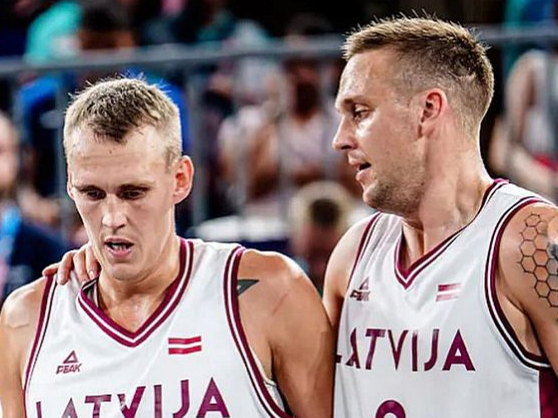 Ja kādreiz tiks izveidota 3x3 basketbola slavas zāle, Kārlim Lasmanim (no labās) un Naurim Miezim tajā noteikti būs vieta.