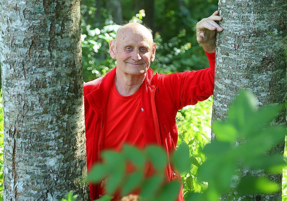 Naudītes pagasta meža īpašnieks Harijs Zentelis: "Visu, kas man ir, cenšos sakārtot tā, lai ir skaisti. Ja patīk, tad tas nešķiet ne grūti, ne smagi."