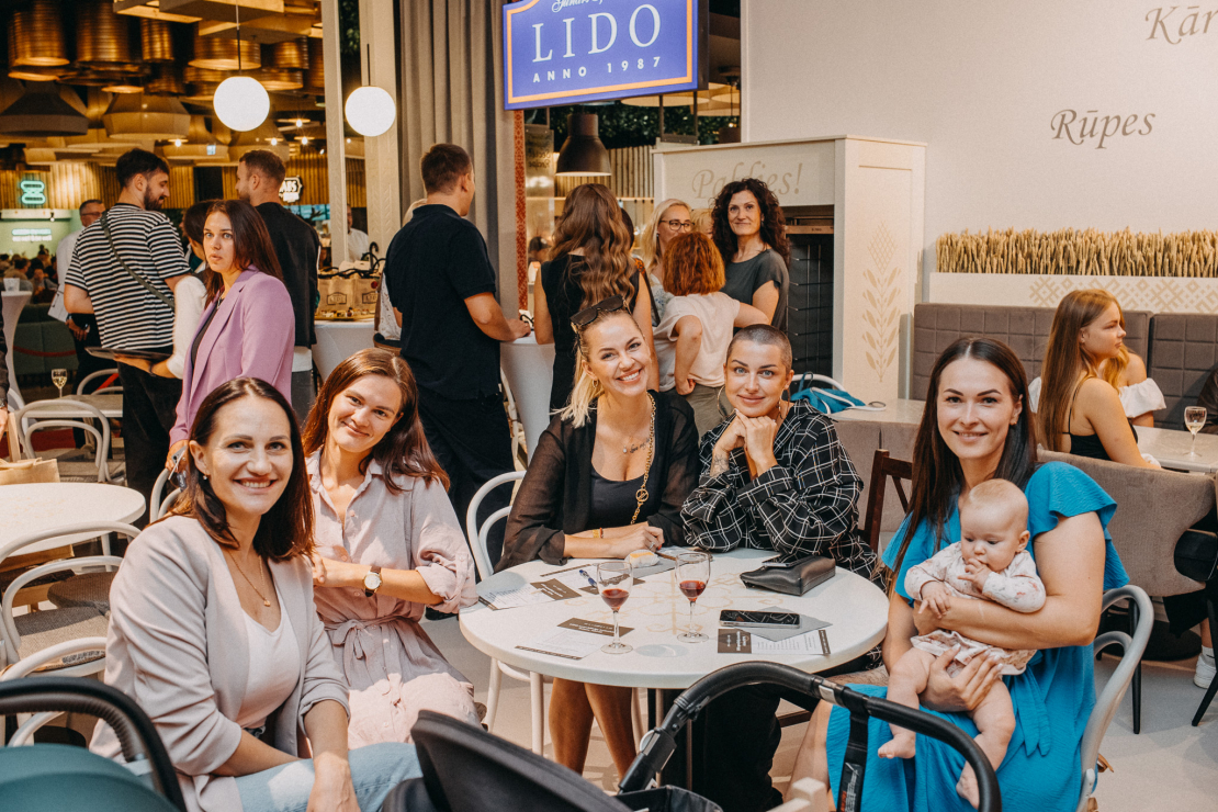 "Lido" restorāna atklāšana tirdzniecības centrā "Rīga Plaza".