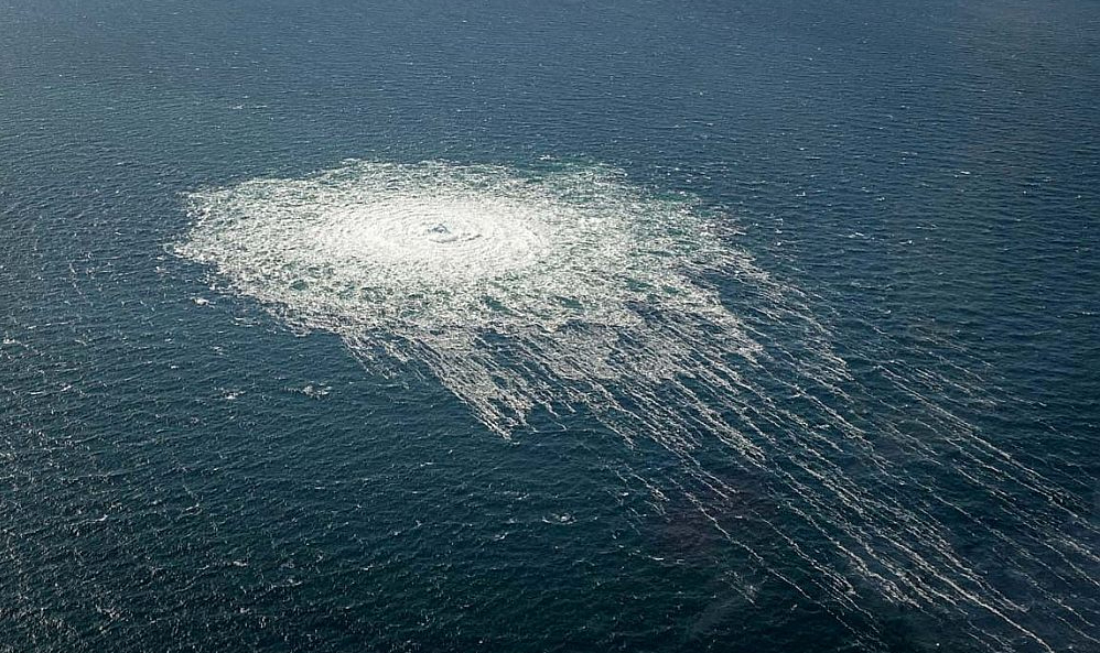 Sprādzienu rezultātā no bojātajiem "Nord Stream" un "Nord Stream 2" cauruļvadiem Baltijas jūrā noplūda liels daudzums metāna.