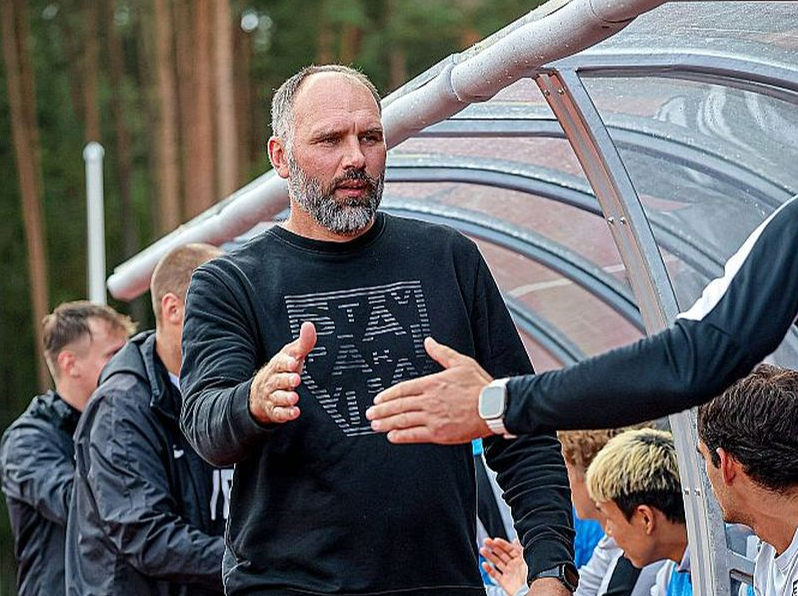 Gatis Kalniņš par "Valmieras" galveno treneri kļuva pirms diviem mēnešiem, šajā laikā deviņās spēlēs virslīgā izcīnītas piecas uzvaras, trīs neizšķirti un viens zaudējums.