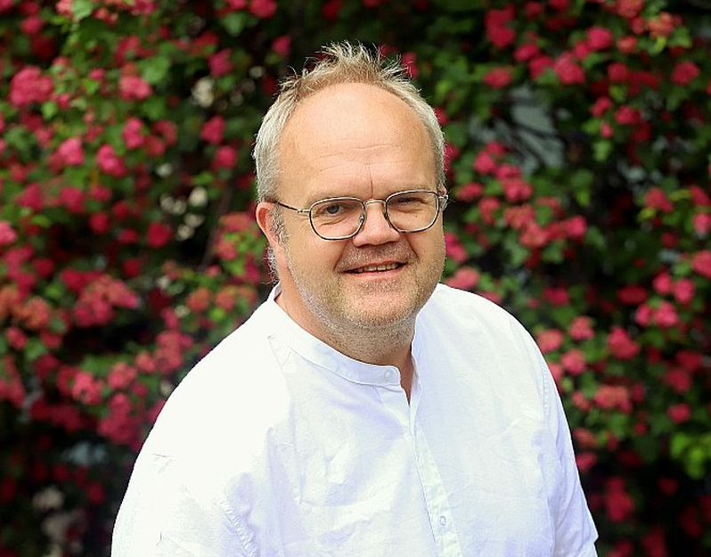 Diriģents Māris Sirmais: "Arī mūsdienās viscienījamākie ir tie, kuri savā amatā un jomā spēj noturēties ilgtermiņā, tā ir kā zināma izredzētība."