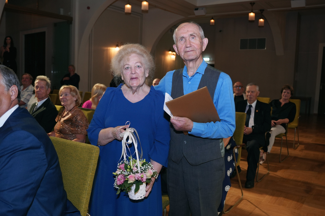 Rīgā sveikti Zelta kāzu jubilāri.