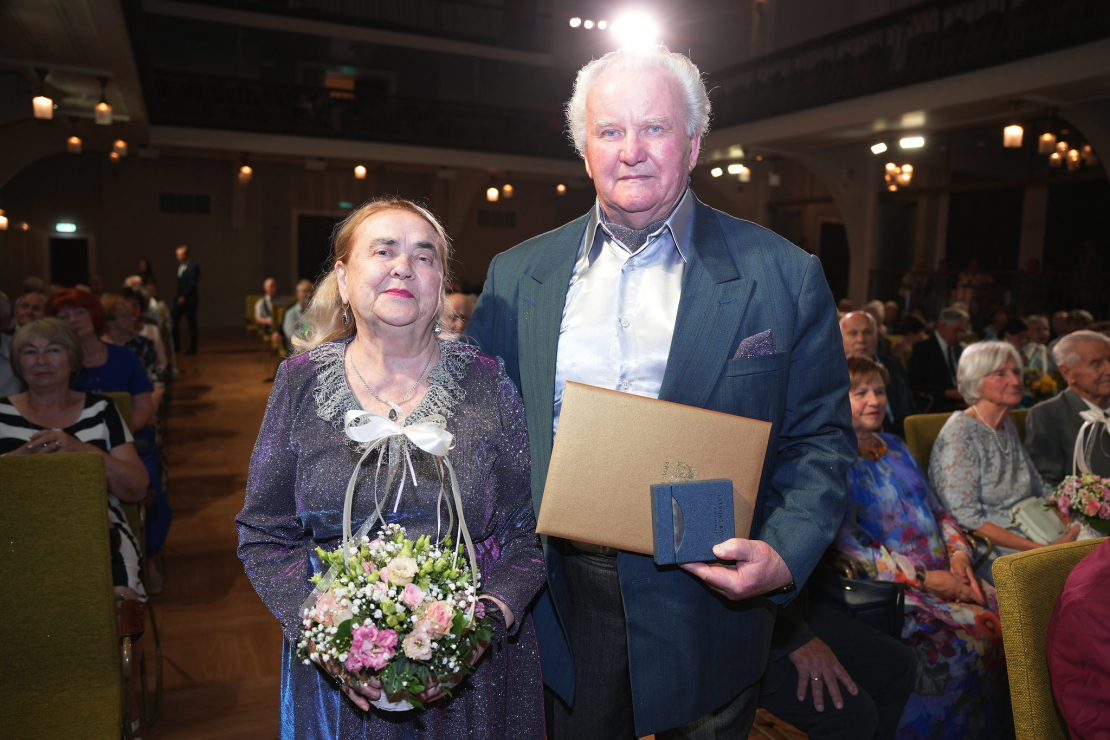 Rīgā sveikti Zelta kāzu jubilāri.
