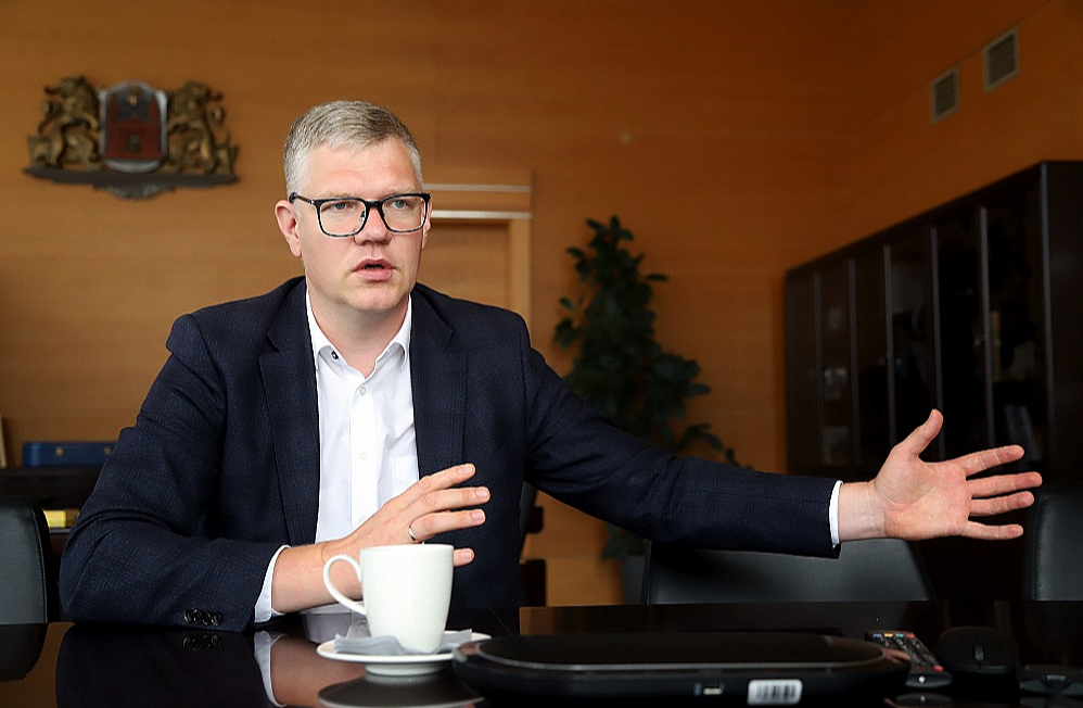 Vilnis Ķirsis: "Kad Rīga desmit gadus tika pārvaldīta kā sādža, bez mērķa dreifējusi, pilsētas vadībai lamājoties ar valdību, – tam ir sekas."