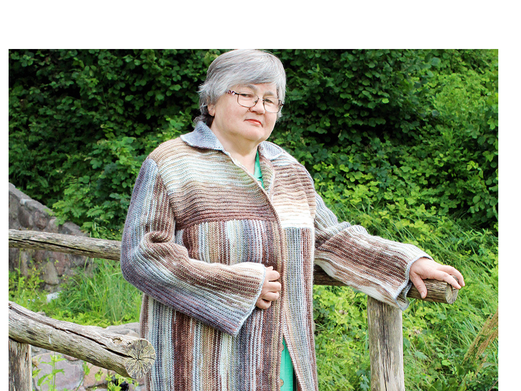 Mētelis tunēziskajā tamborējumā.