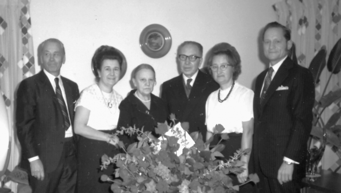 Mārtiņš un Dzidra Ikvildi (no kreisās), Doroteja un Mārtiņš Asari, Aina un Voldemārs Paegles. 