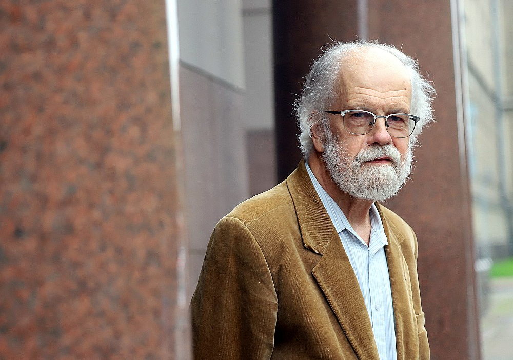 Valdis Rūmnieks: "Kā jau 13. gadsimtā, kuršu dzīve attēlota robusta, arī mīlestība. Daudz asiņainu notikumu."