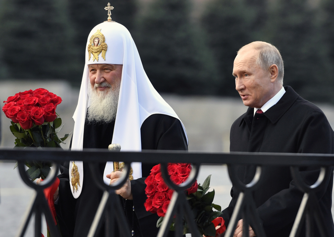 Maskavas patriarhs Kirils un Vladimirs Putins.