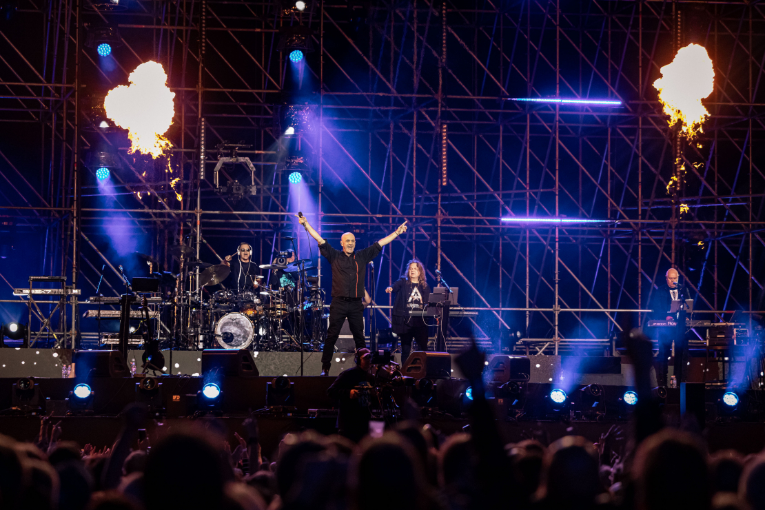 Grupa "Jumprava" Mežaparkā.