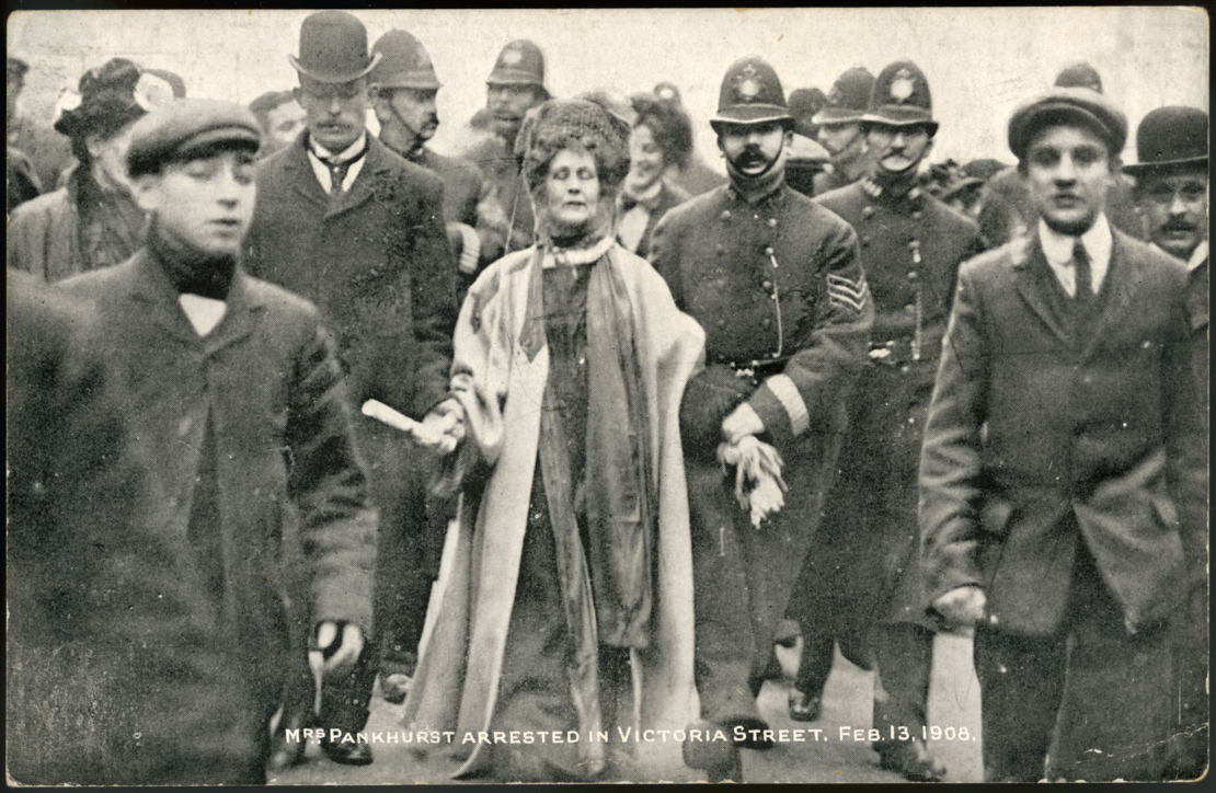 Emelīnas Pankhērstas arests Viktorijas ielā 1908. gada 13. februārī.