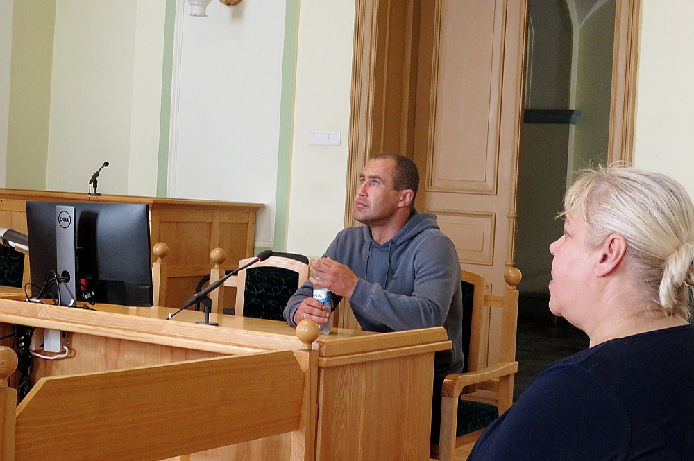 Mālpilietis Edgars Romals dzērumā lamāja ukraiņus un tagad nonācis uz tiesas sola.