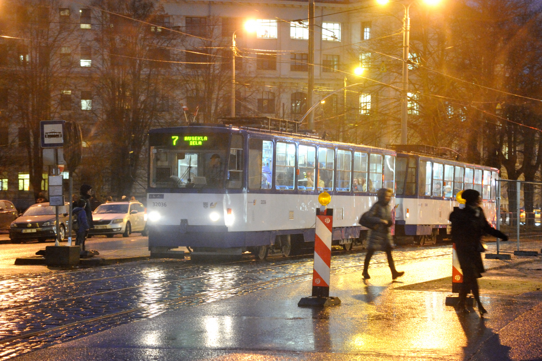 7. tramvajs. Rīga, Basteja baulvāris.