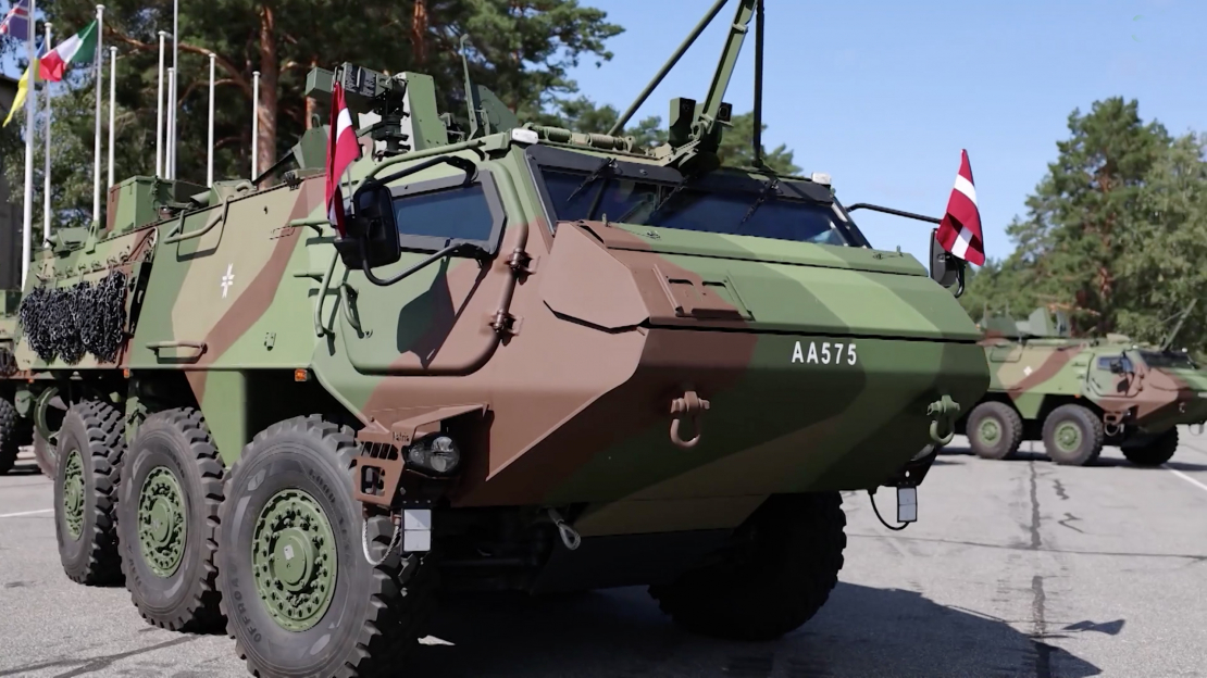 Nākamo gadu laikā plānots, ka Latvijas armiju stiprinās nopietnāka tehnika – vairāki desmiti jaunu kājinieku kaujas mašīnu. 