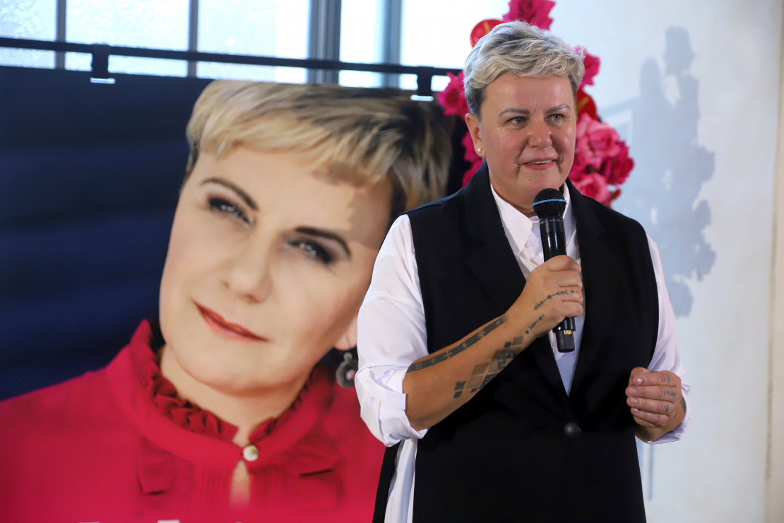 Lindas Mūrnieces jaunās grāmatas "Meitene ar pistoli uz jumta" atvēršana. 