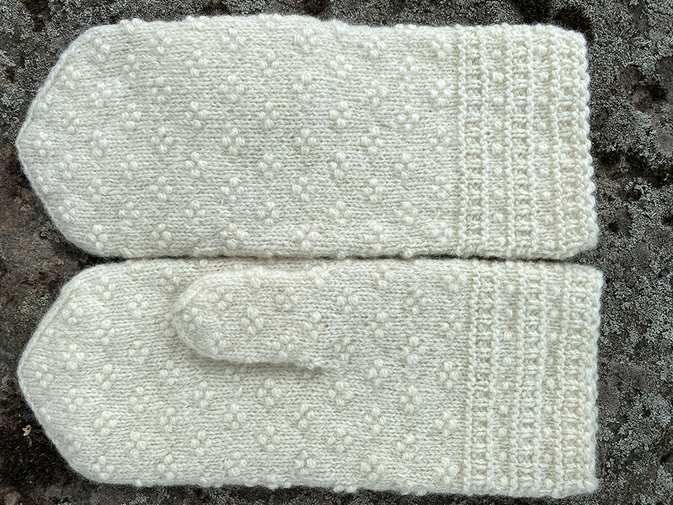 Cimdi "Līgavas šlepe".