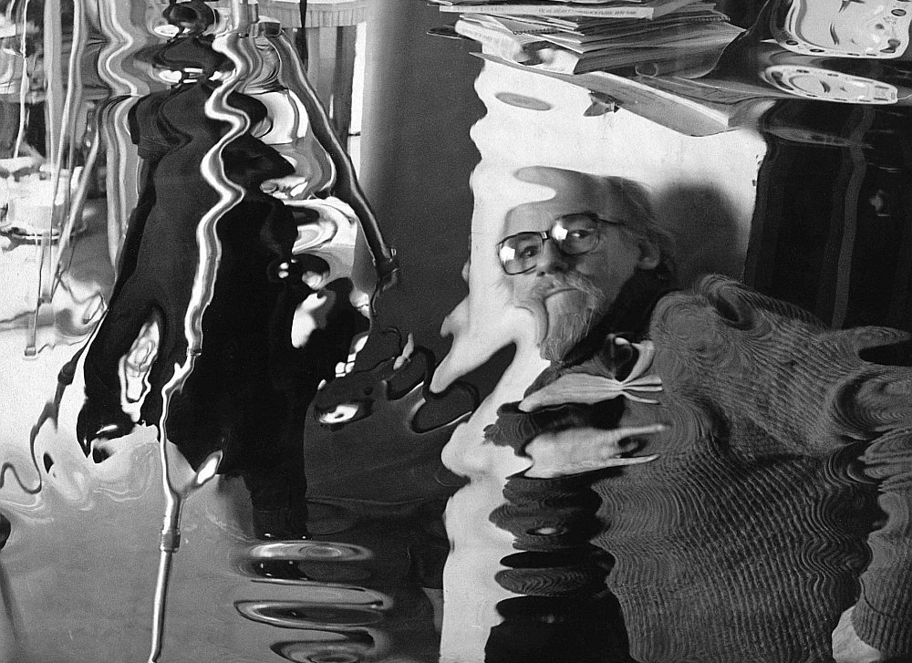 "Pašportrets". 1977. Arhīva papīrs, tintes druka.