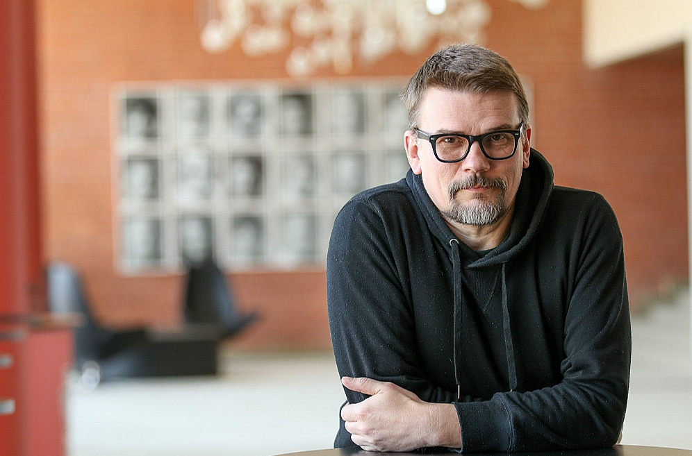 Andress Normetss: "Igaunijas un Latvijas teātru virzība ir ļoti līdzīga, līdzīgs arī varēšanas līmenis."
