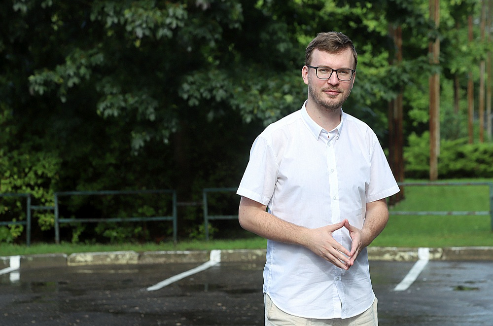Mārtiņš Pričins: "Sazvērestības teoriju izplatītāji bieži vien runā skaidrākā valodā nekā tie, kas atspoguļo valsts institūciju vēstījumus."