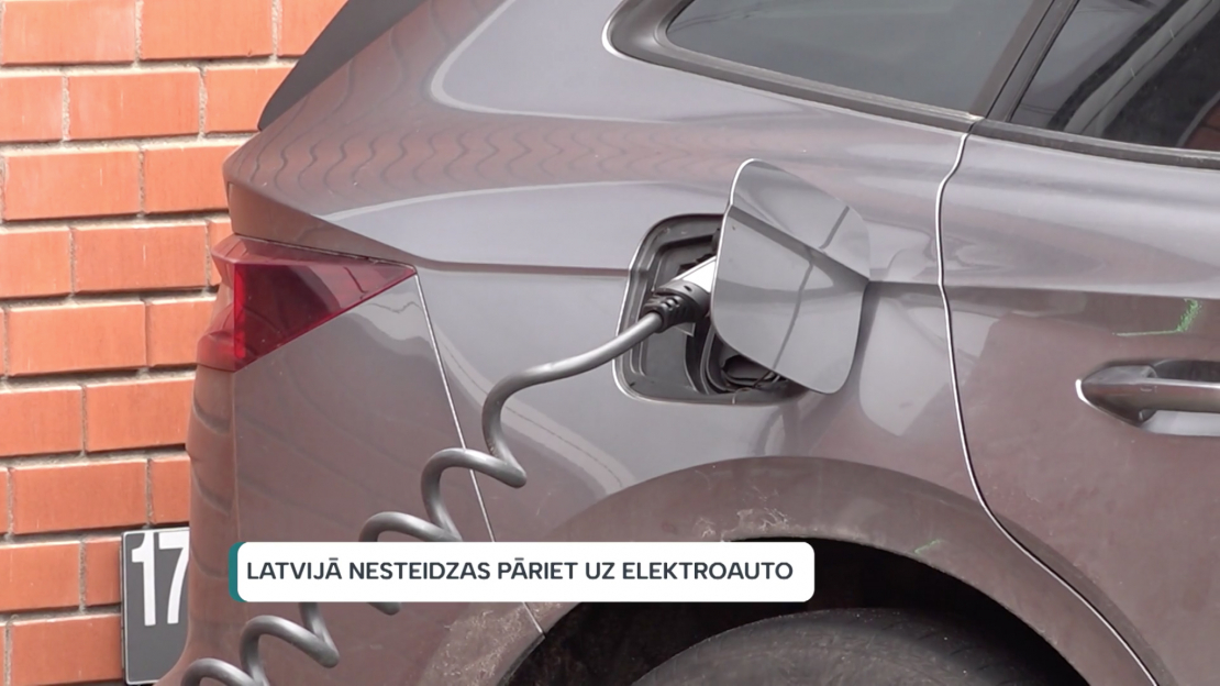 Pašreizējā situācija liecina, ka ambiciozais mērķis 2035. gadā Eiropā pāriet tikai uz elektroauto ražošanu un atteikties no iekšdedzes auto ražošanas, esot pārvērtēts.