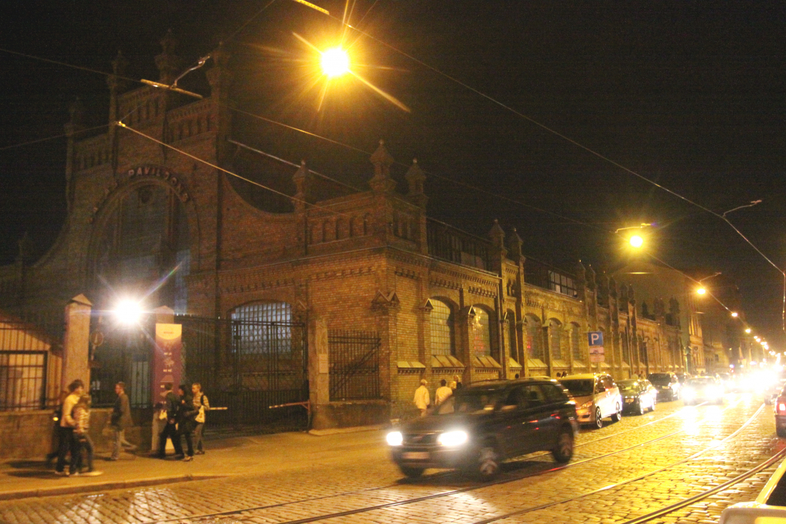 Vidzemes tirgus gaļas paviljons. Rīga, Baltā nakts. 