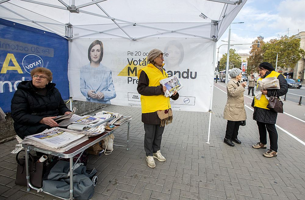Moldovas prezidentes Maijas Sandu vēlēšanu kampaņas telts galvaspilsētā Kišiņevā.