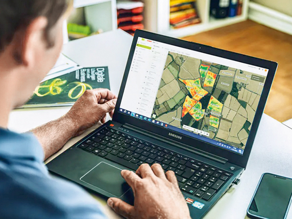 'Claas Connect' platforma.
