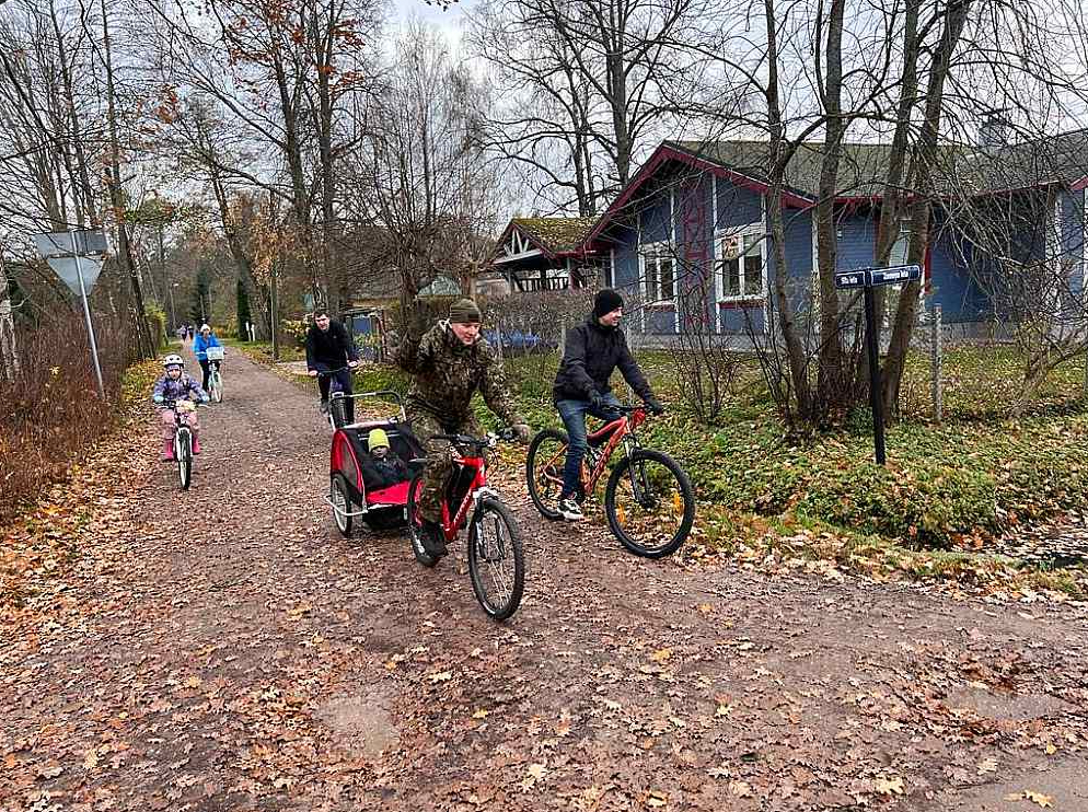 Jūrmalā notiekošais velobrauciens "Izbrauc Latviju!" vienmēr ir kupli apmeklēts, piedaloties gan veciem, gan jauniem dalībniekiem.