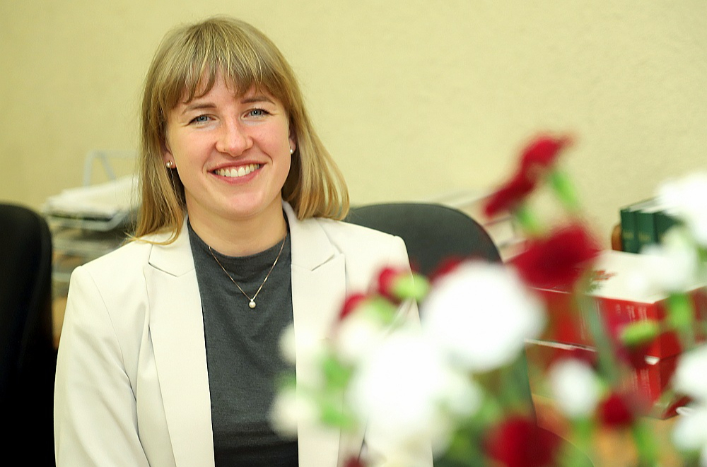 Anna Klēšmite-Blūma: "Ir mainījušās paaudžu vērtības. Ļoti svarīgs ir darba un personīgās dzīves līdzsvars – agrāk tika uzskatīts, ka, piemēram, ķirurgam darba dēļ ir jāupurē privātā dzīve, bet šobrīd ārsts, iespējams, neredz tāda upura nepieciešamību."